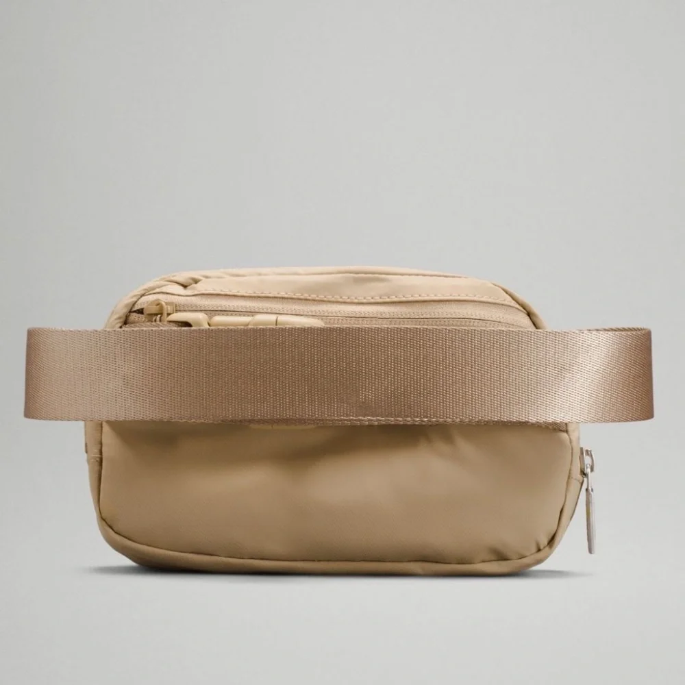 Lululemon Everywhere Belt Bag Extended Strap Trench RARE - Picture 3 of 6